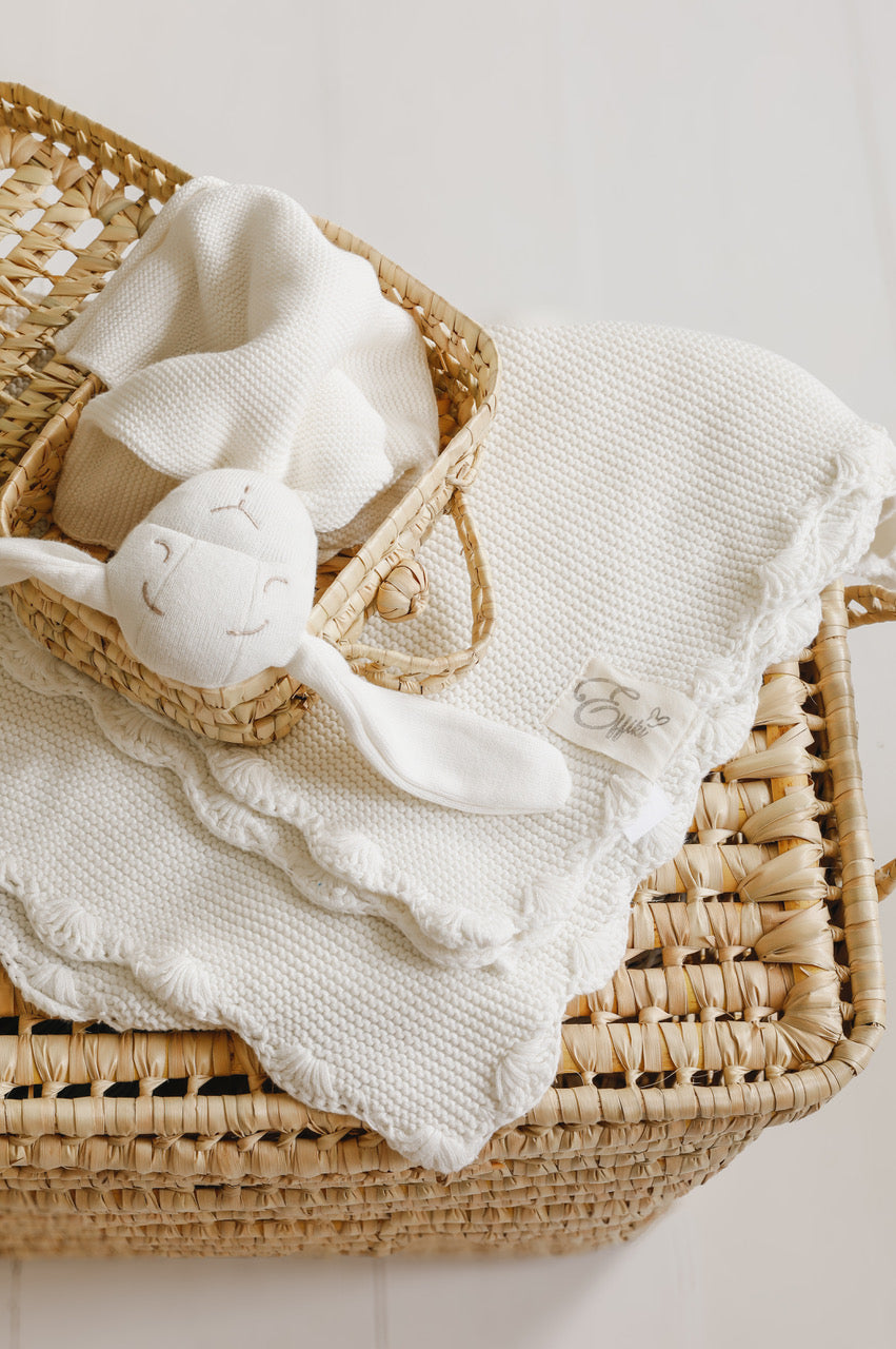 Organic cotton baby blankets by Effiki in ivory